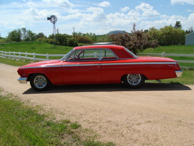 1962 Chevrolet Chevy Impala SS Beautiful Red Hardtop 327 cu in estate Ready 1962 Chevrolet Impala Impala SS
