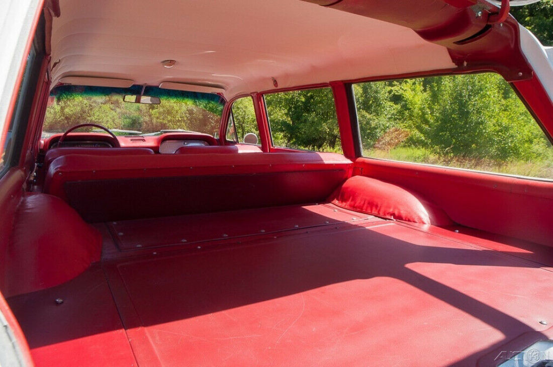 1962 Chevrolet Corvair Wagon - photo 13