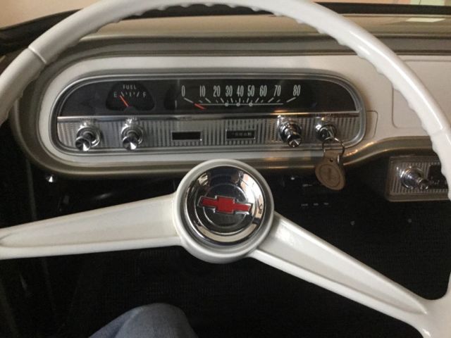 1962 Chevrolet Corvair Base - photo 10