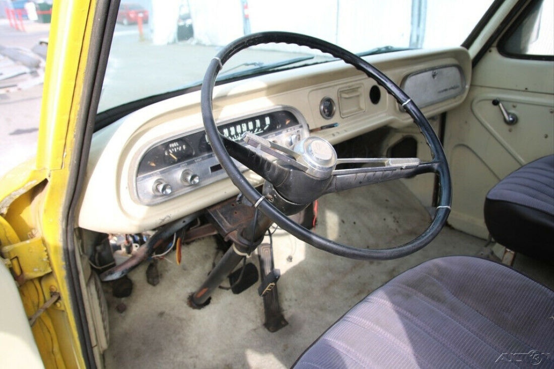1962 Chevrolet Corvair - photo 12