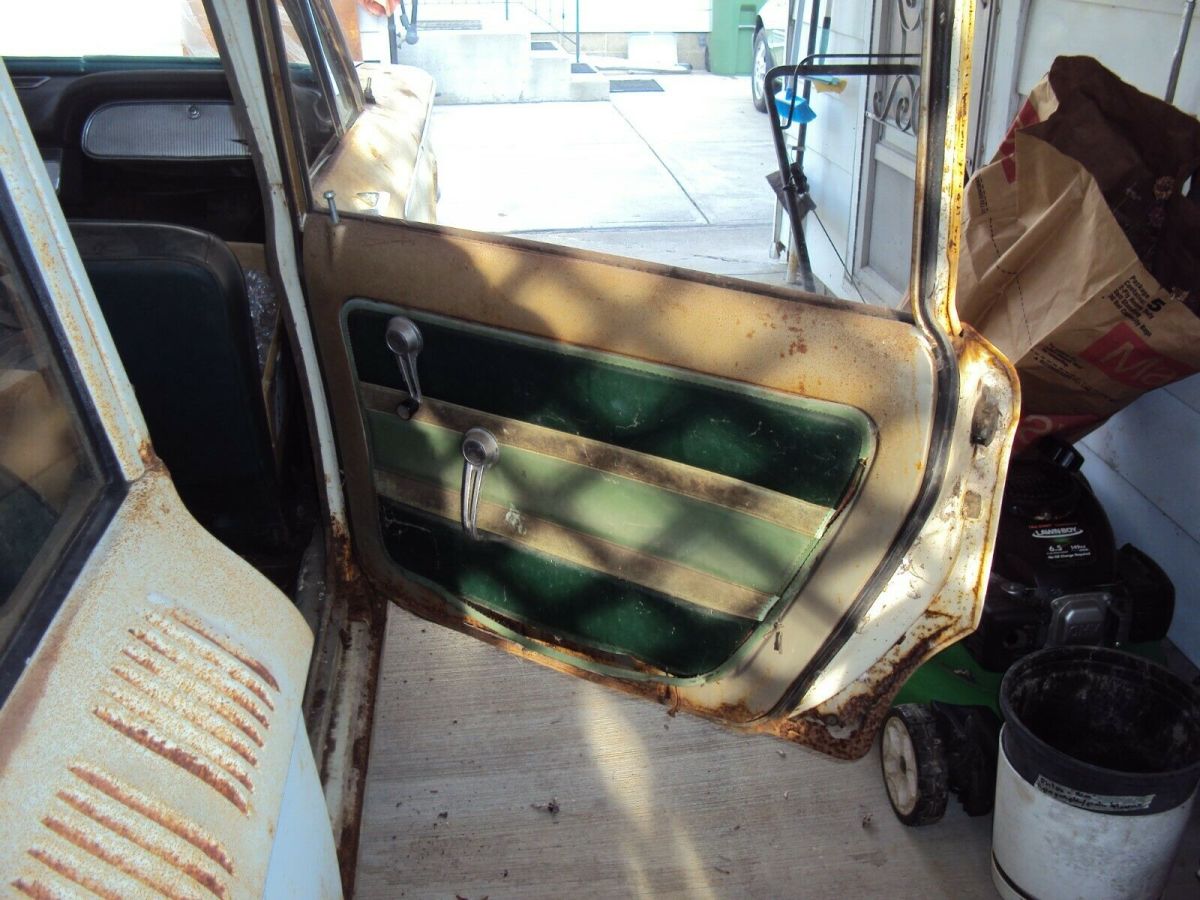 1962 Chevrolet Corvair 4 DOOR 900 WAGON - photo 5