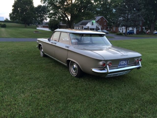 1962 Chevrolet Corvair 700 - photo 2