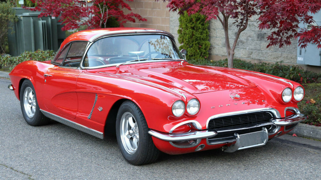 1962 Chevrolet Corvette 2-Top Roadster
