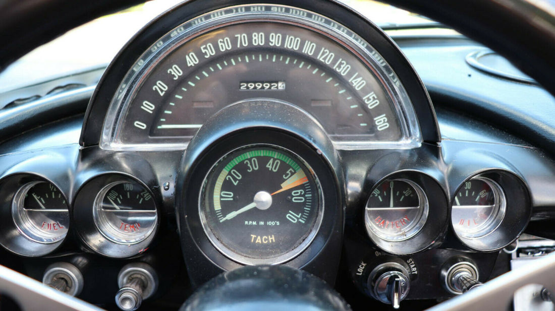 1962 Chevrolet Corvette 2-Top Roadster - photo 10