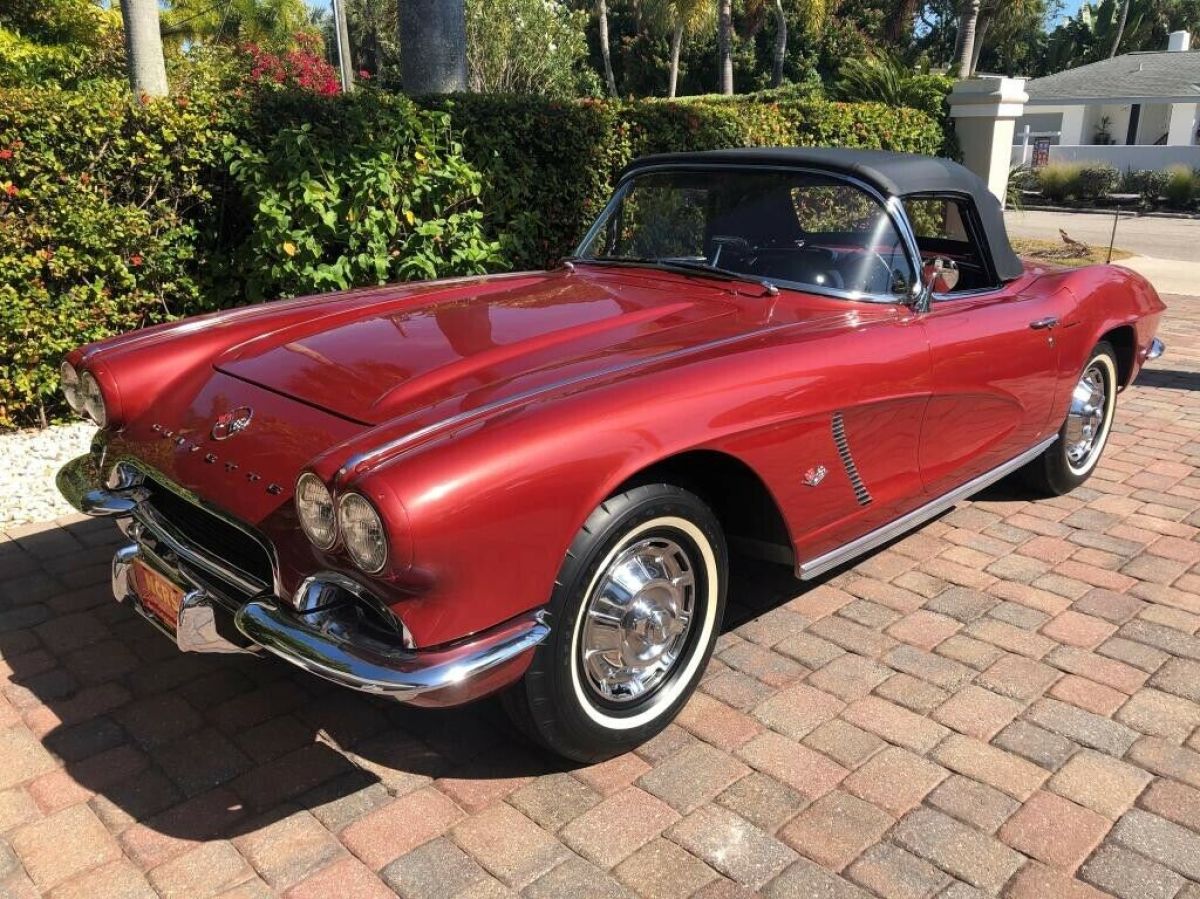 1962 CHEVROLET CORVETTE 327/340HP 4/SP NCRS-DUNTOV TRIPPLE CROWN WINNER 1962 Chevrolet Corvette