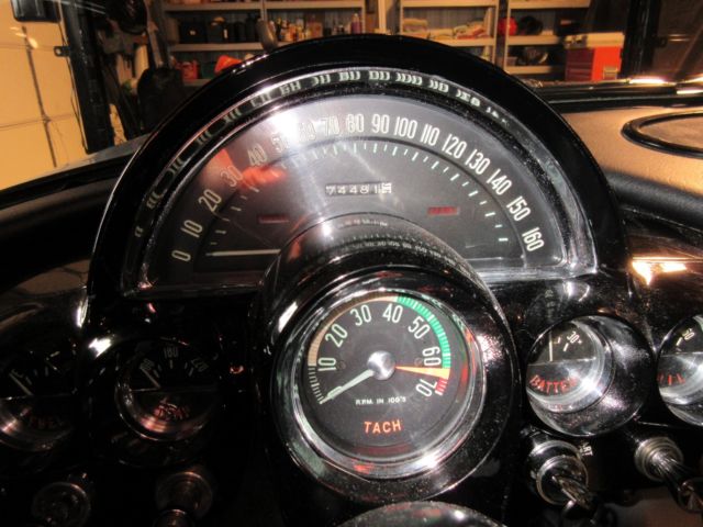 1962 Chevrolet Corvette CONVERTIBLE - photo 6
