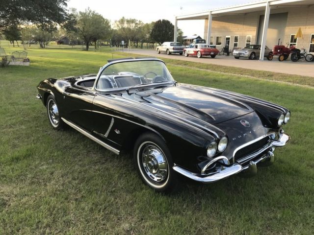 1962 Chevrolet Corvette 62 roadster 327 340 hp 4 speed hardtop nice driver - photo 2