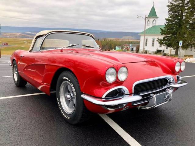 1962 Chevrolet Corvette 70sCustomW/CandyAppleMetallicPaint*4spd*GreatDrive - photo 4