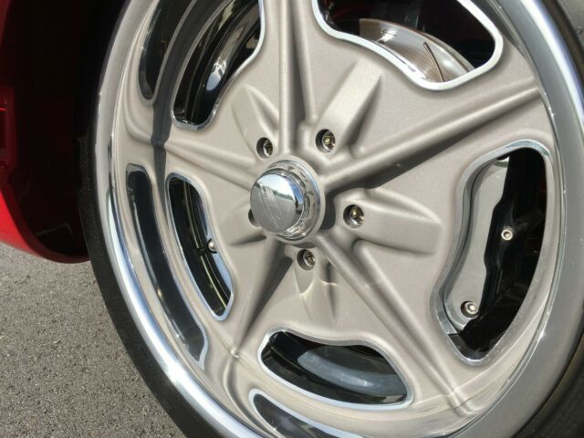 1962 Chevrolet Corvette RESTOMOD ART MORRISON LS3 PRO TOURING SHOW CAR - photo 7