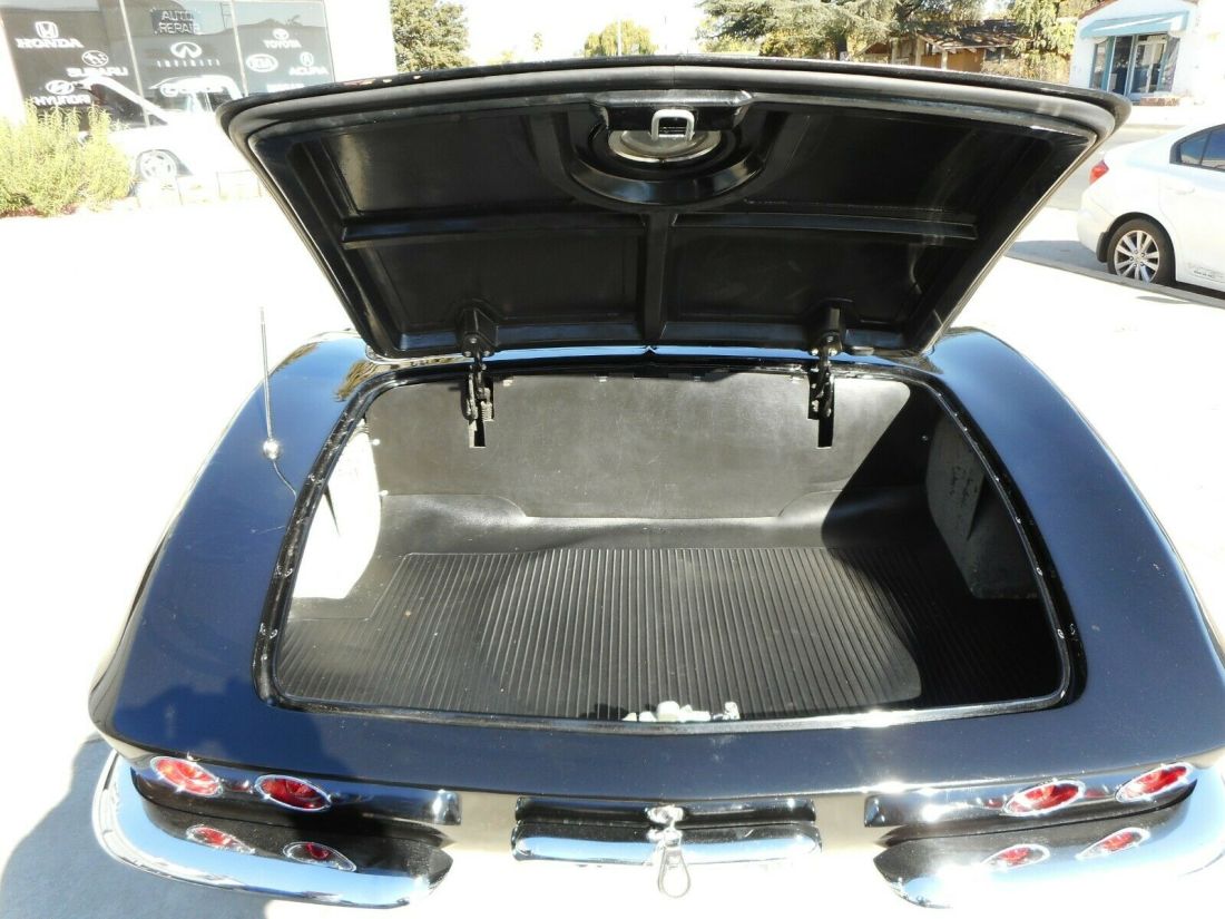 1962 Chevrolet Corvette - photo 11