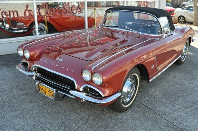1962 Chevrolet Corvette Convertible 340HP 327 Complete Restoration w Hardt - photo 4