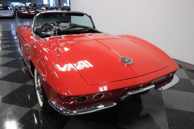 1962 Chevrolet Corvette Convertible - photo 11