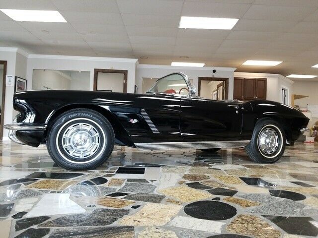 1962 Chevrolet Corvette CONVERTIBLE~ FRAME OFF RESTORATION~ NON 327~4 SPEE - photo 4