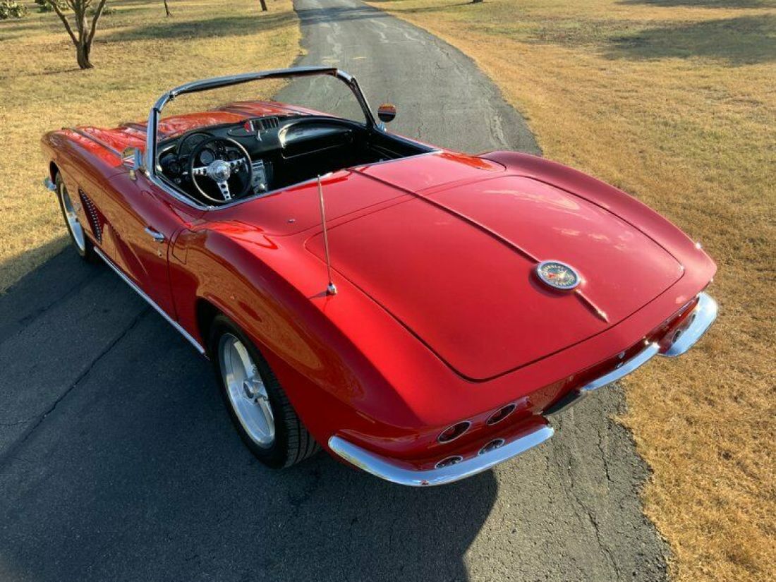 1962 Chevrolet Corvette Restomod Pwr 4 wheel disc fuel injected 425 hp str - photo 3