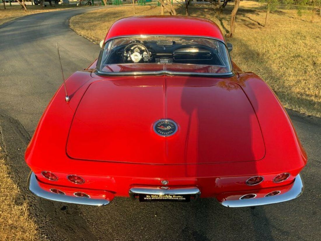 1962 Chevrolet Corvette Restomod Pwr 4 wheel disc fuel injected 425 hp str - photo 7
