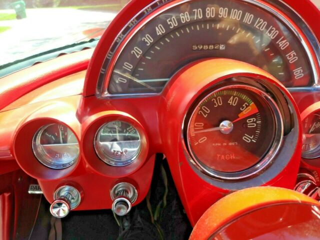 1962 Chevrolet Corvette - photo 10