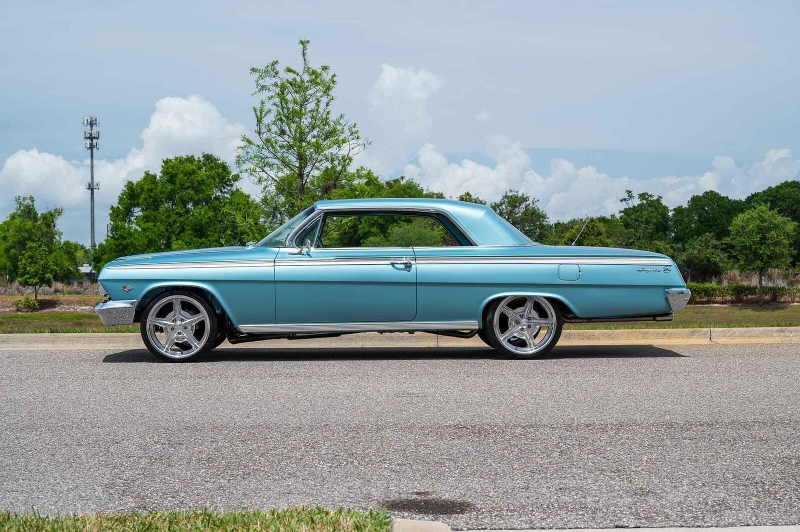 1962 Chevrolet Impala Frame-Off Restored, New Crate V8 LS3 - photo 2