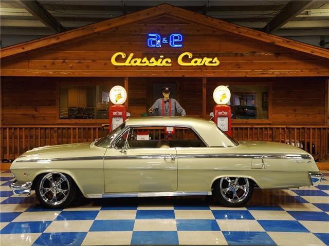 1962 Chevrolet Impala -- - photo 2