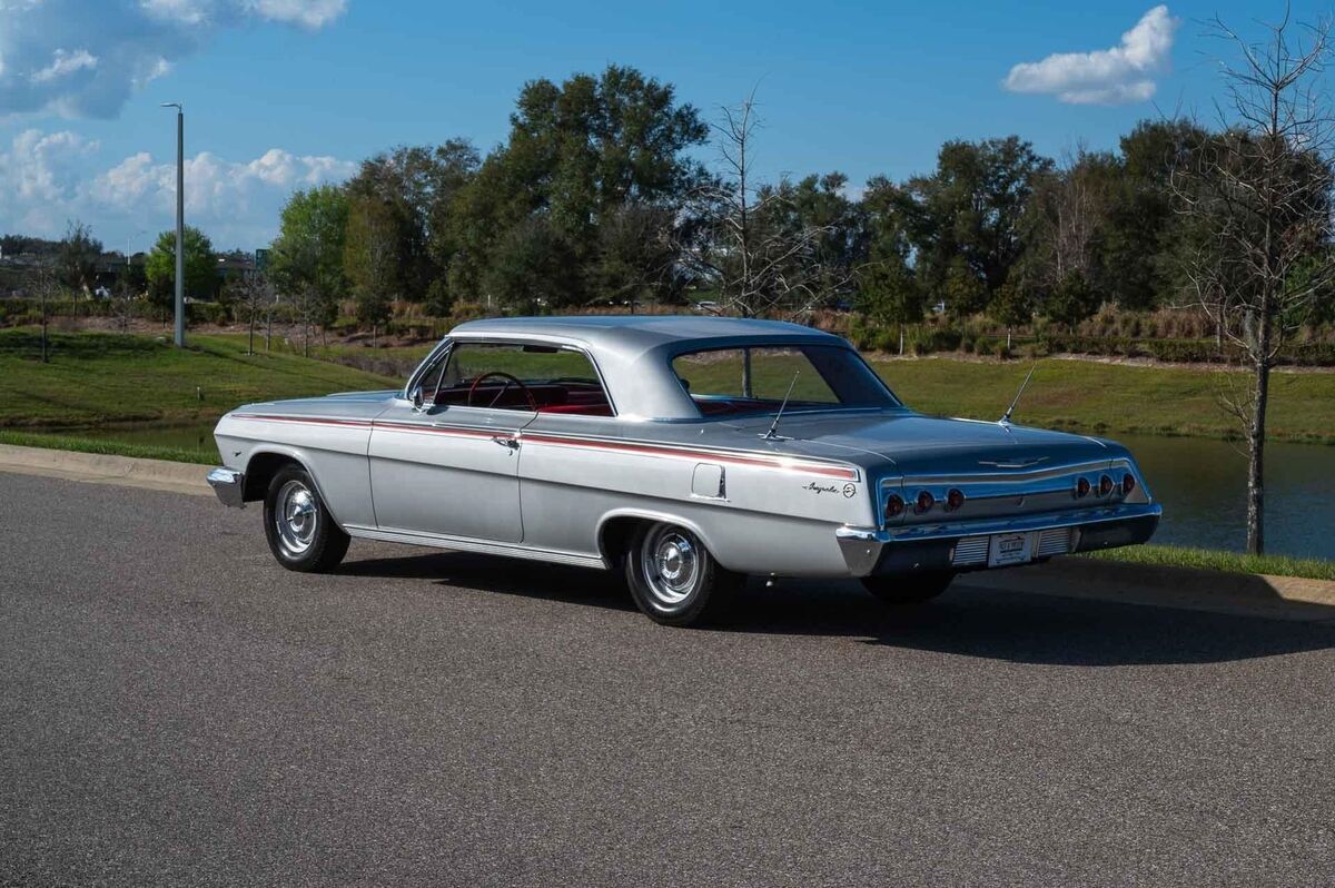 1962 Chevrolet Impala Low Mileage True Survivor with Award-Winning Origi - photo 4