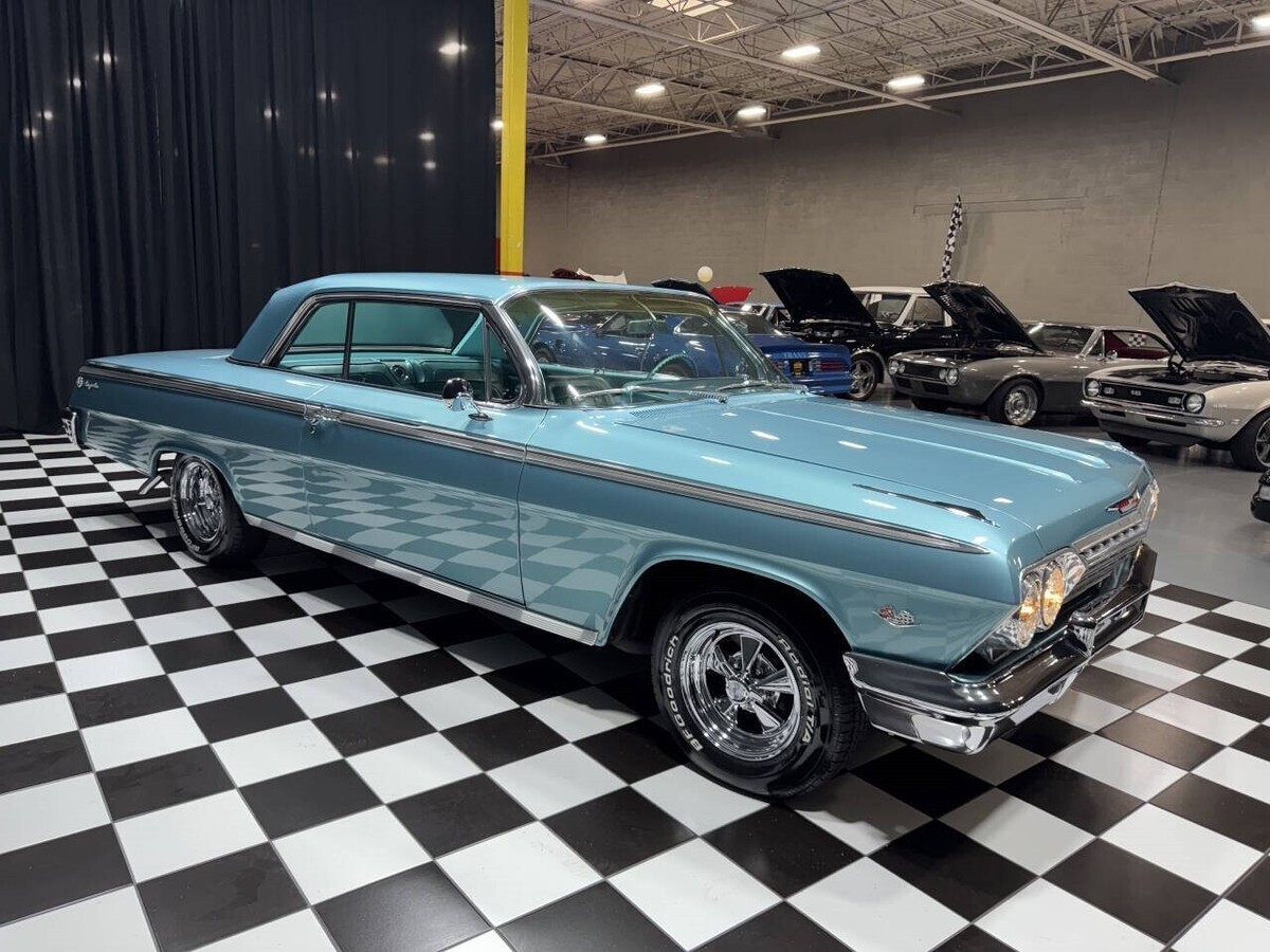 1962 Chevrolet Impala RESTORED CONDITION VERY NICE QUALITY - photo 11