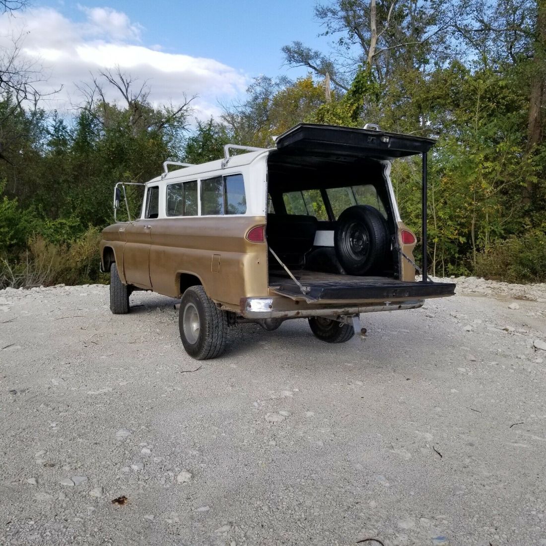 1962 Chevrolet Suburban - photo 12