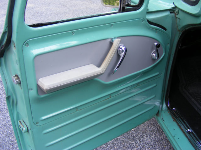 1962 Chevrolet Suburban stock - photo 13