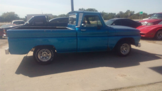 1962 Chevy / GMC C-10 Shortbed Customized Pick-Up Truck V-8 Auto Disc Brakes... 1962 Chevrolet C-10