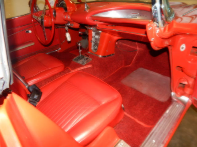 1962 Chevrolet Corvette Convertible - photo 13
