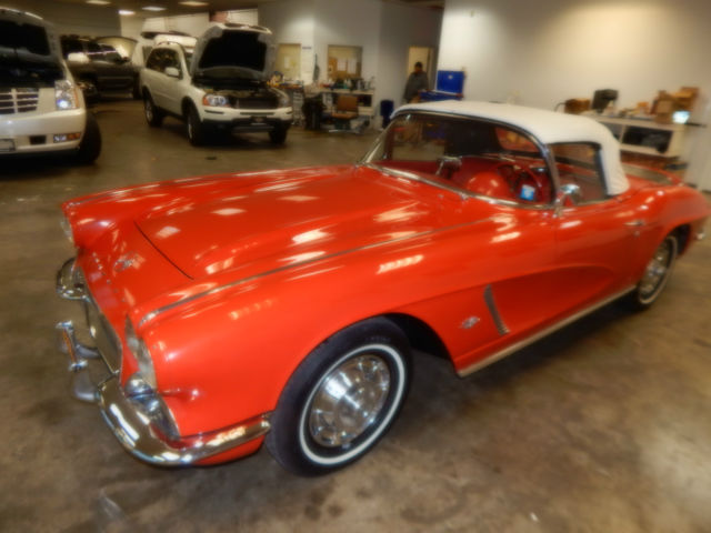 1962 Chevrolet Corvette Convertible - photo 4
