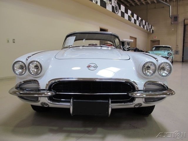 1962 Chevrolet Corvette Convertible - photo 2