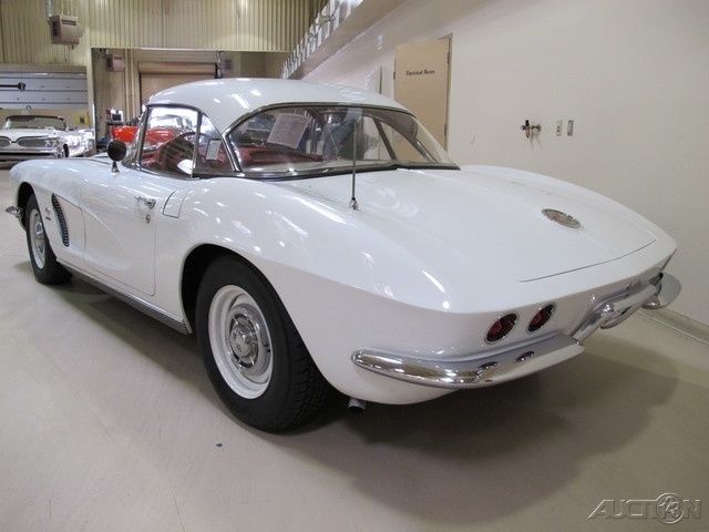 1962 Chevrolet Corvette Convertible - photo 6