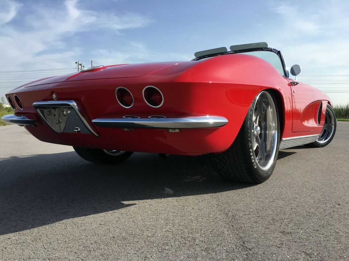 1962 Chevrolet Corvette RESTOMOD PRO TOURING SHOW CAR LS3 - photo 3