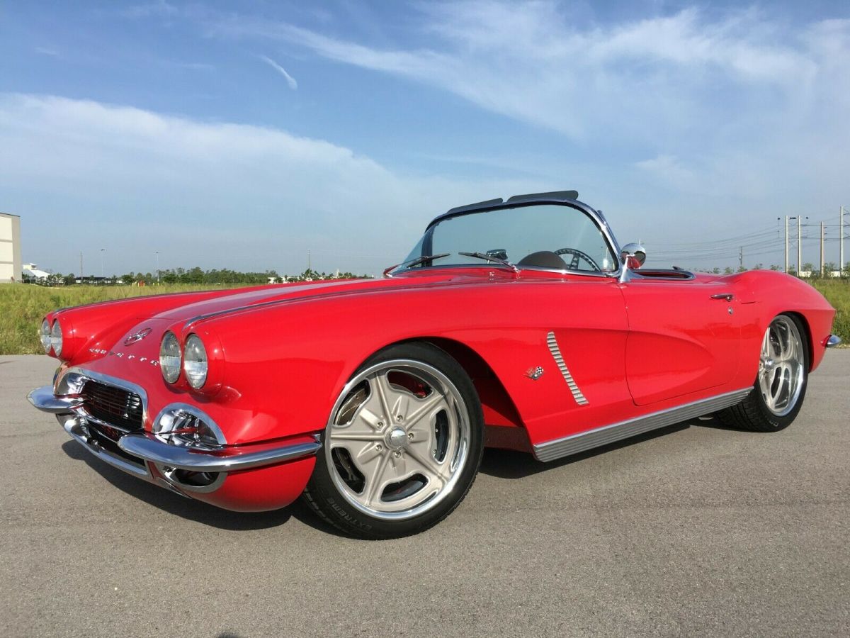 1962 Chevrolet Corvette RESTOMOD PRO TOURING SHOW CAR LS3 - photo 4