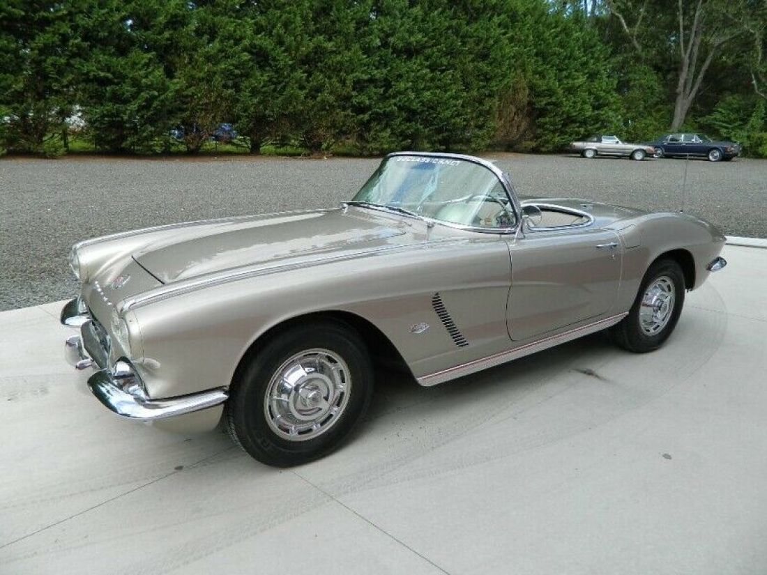 1962 Chevrolet Corvette Convertible - photo 12