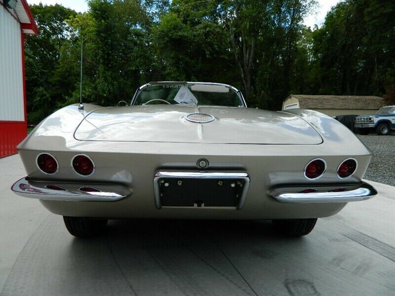 1962 Chevrolet Corvette Convertible - photo 13