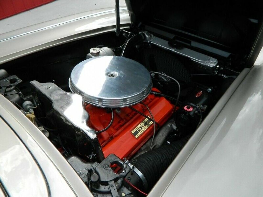 1962 Chevrolet Corvette Convertible - photo 7