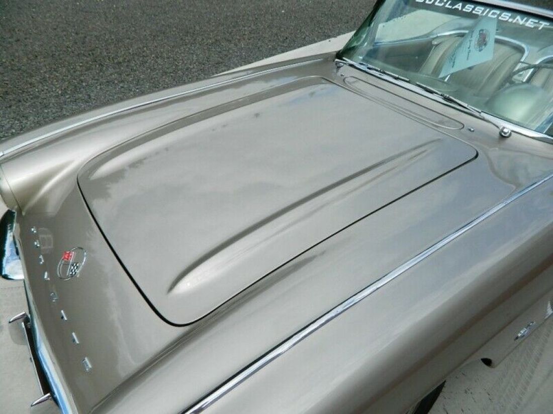 1962 Chevrolet Corvette Convertible - photo 8