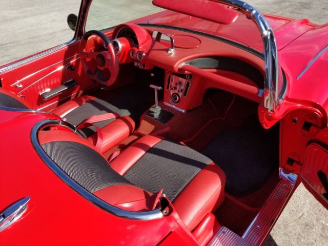 1962 Chevrolet Corvette convertible - photo 12