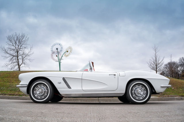 1962 Chevrolet Corvette Convertible - photo 5