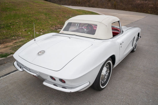 1962 Chevrolet Corvette Convertible - photo 8