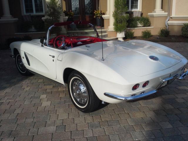 1962 Chevrolet Corvette CONVERTIBLE - photo 4