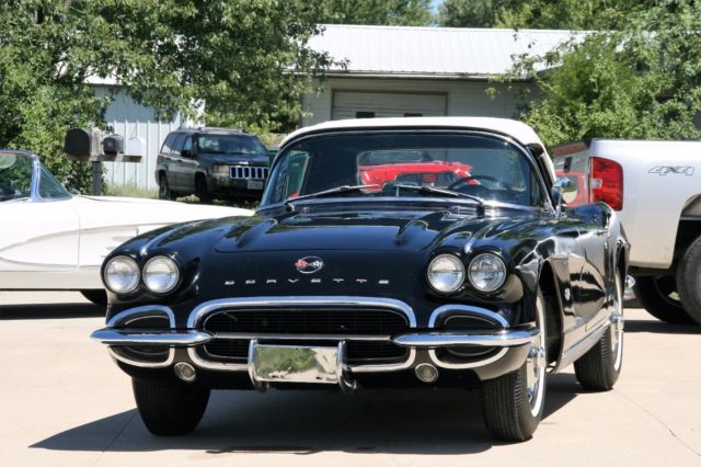 1962 CORVETTE TUXEDO BLACK ON BLACK 4 SPEED NICE 1962 Chevrolet Corvette