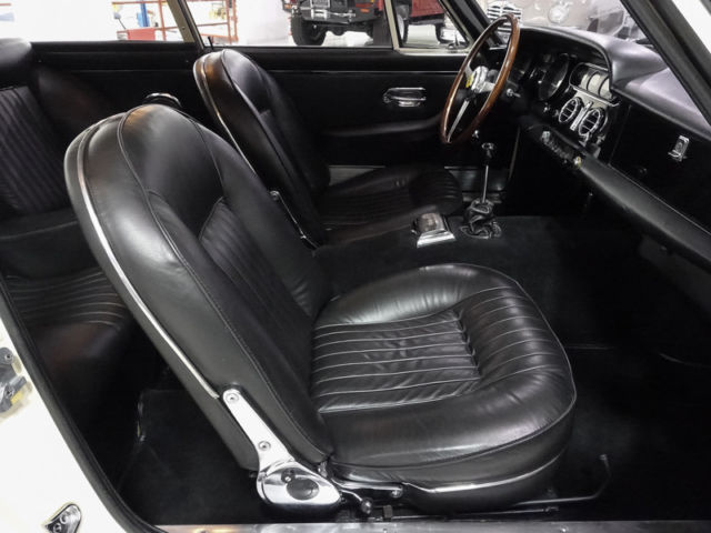 1962 Ferrari 330 GT 2+2 Coupe (Enzo Ferrari's personal car) - photo 8