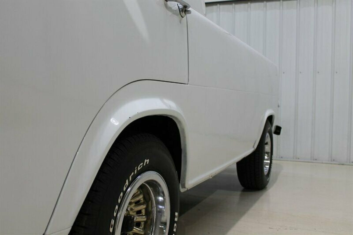 1962 Ford E-Series Van - photo 7