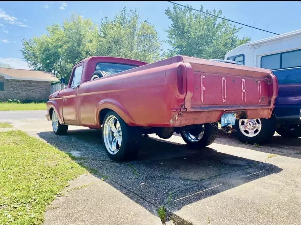 1962 Ford F100 Pickup Red unibody 1962 Ford F100 unibody