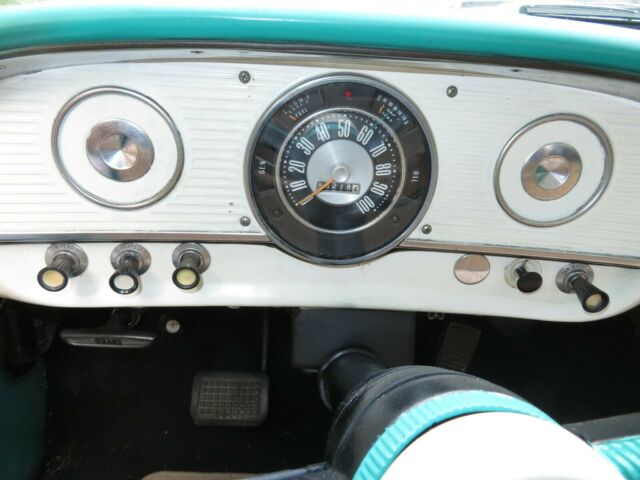 1962 Ford F-100 Unibody Truck Short Bed Custom Cab NICE! - photo 9