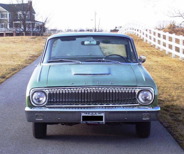 1962 FORD Falcon Tudor Sedan 1962 Ford Falcon Standard
