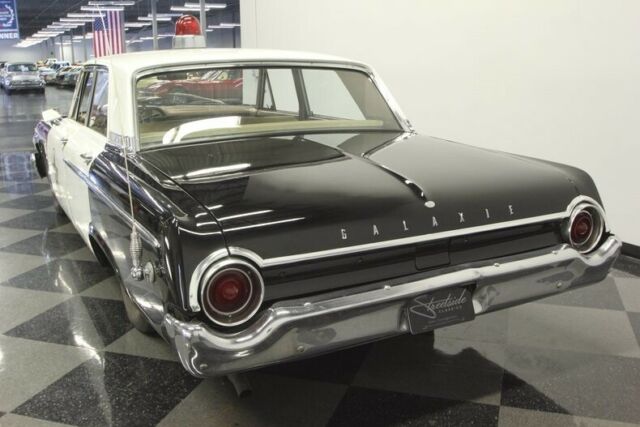 1962 Ford Galaxie 500 Mayberry Police Car - photo 11