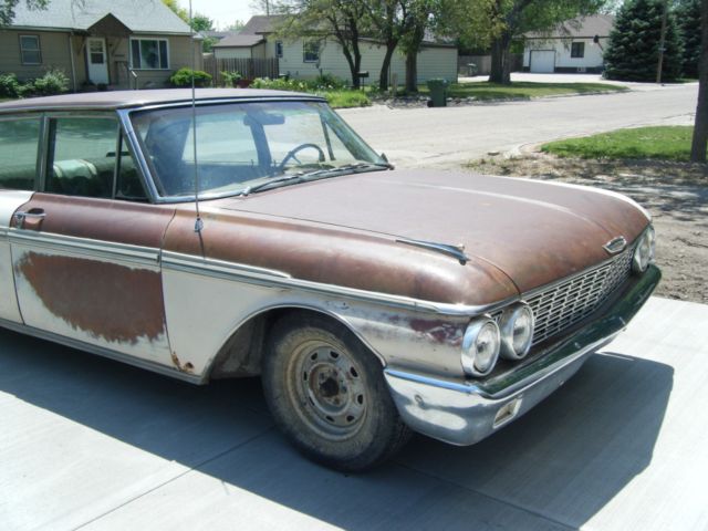1962 Ford Galaxie Town Sedan - photo 3