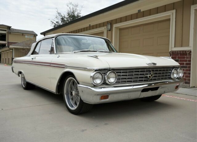 1962 Ford Galaxie Sunliner - photo 11